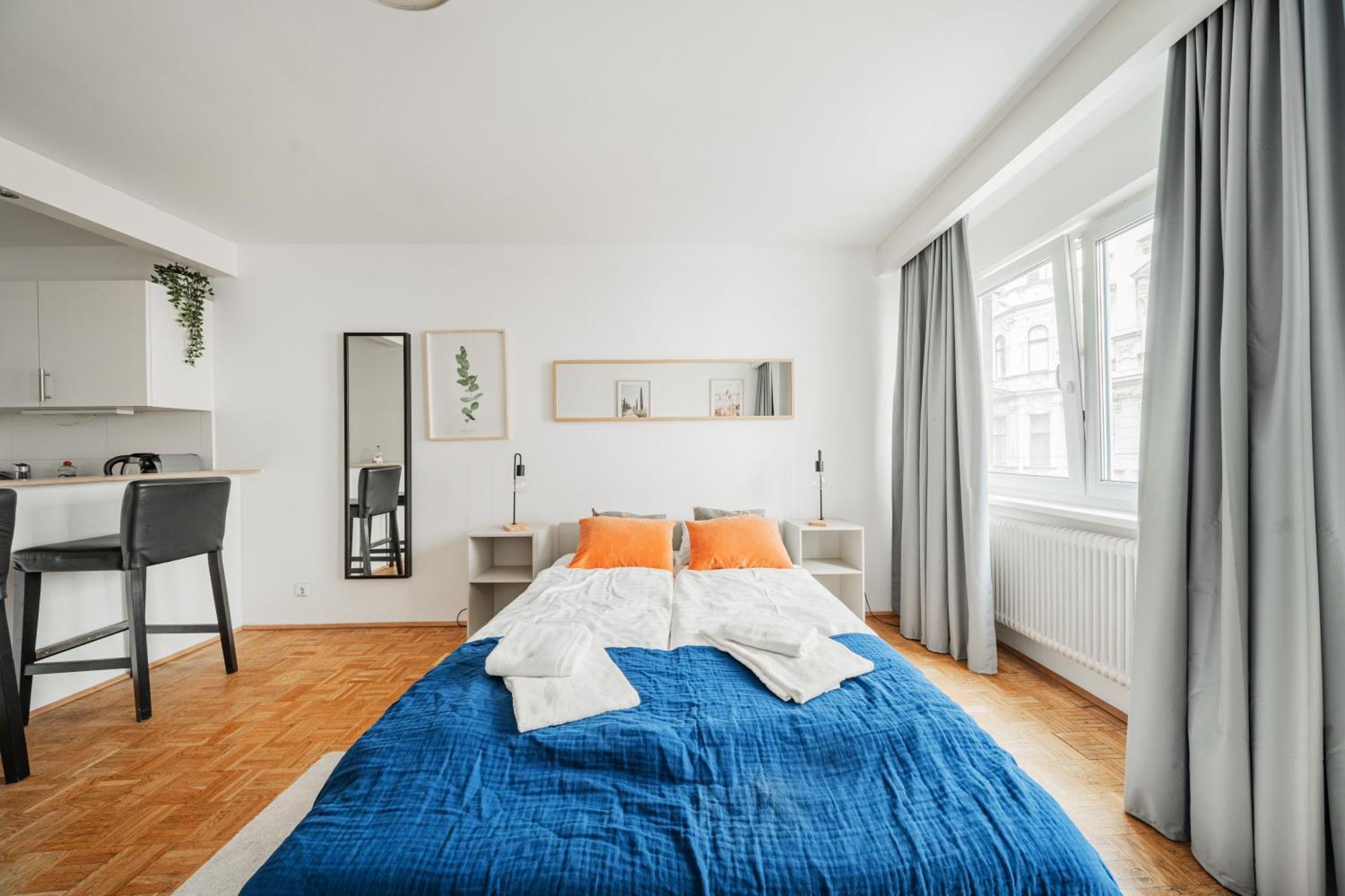 Studio Next To Karlskirche #17 Apartman Bécs Kültér fotó